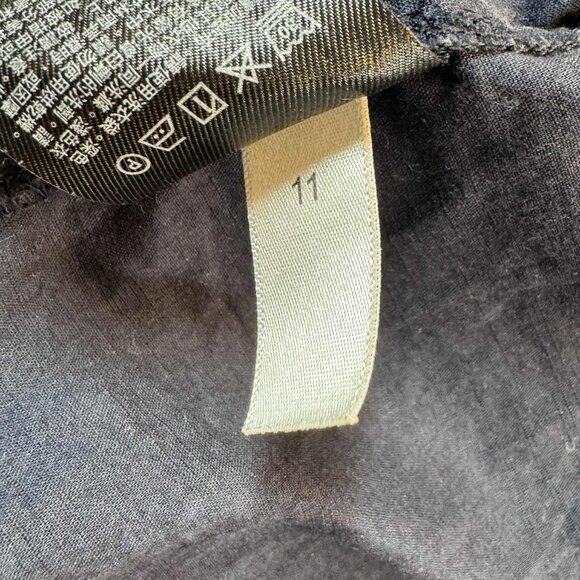 UNIQLO Navy Blue Sleeveless Embroidered Blouse | Size Small Boho - Picture 6 of 9